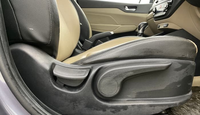 2018 Hyundai Verna 1.6 VTVT SX (O) AT, Petrol, Automatic, 16,665 km, Driver Side Adjustment Panel