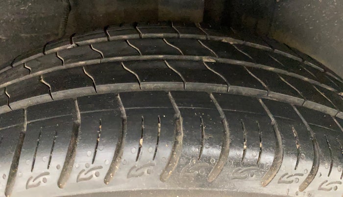2021 Tata ALTROZ XT PETROL, Petrol, Manual, 16,599 km, Left Rear Tyre Tread