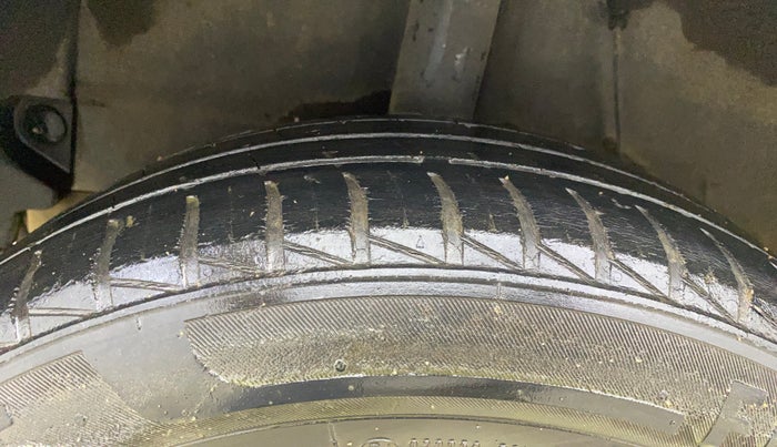 2020 Hyundai GRAND I10 NIOS SPORTZ 1.2 KAPPA VTVT, Petrol, Manual, 34,573 km, Right Rear Tyre Tread