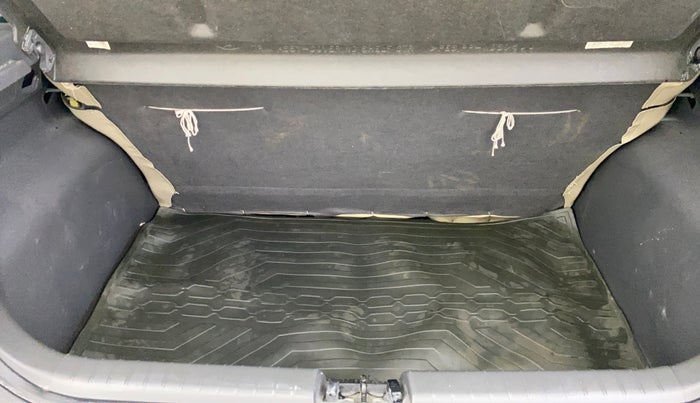 2020 Hyundai GRAND I10 NIOS SPORTZ 1.2 KAPPA VTVT, Petrol, Manual, 34,573 km, Boot Inside