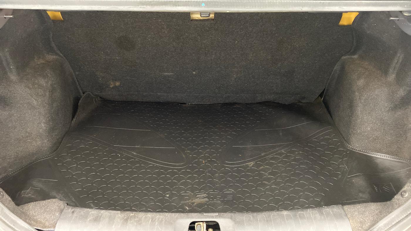 2014 Maruti Swift Dzire VXI, Petrol, Manual, 69,728 km, Boot Inside