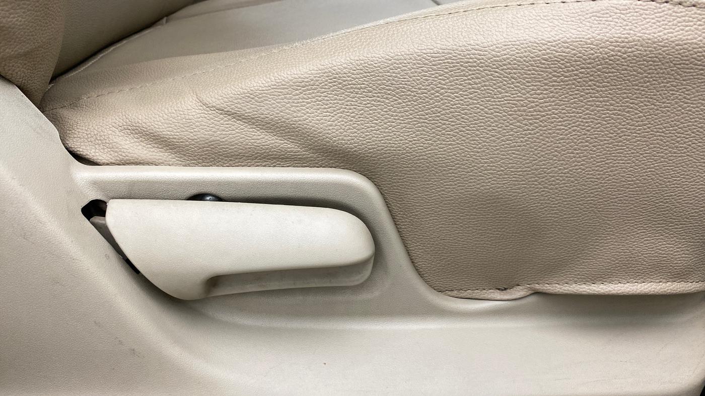 2014 Maruti Swift Dzire VXI, Petrol, Manual, 69,728 km, Driver Side Adjustment Panel