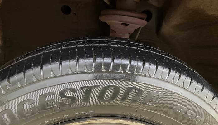 2015 Maruti Wagon R 1.0 LXI CNG, CNG, Manual, 65,672 km, Left Front Tyre Tread