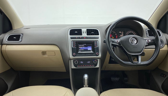 2016 Volkswagen Vento HIGHLINE PLUS 1.2 AT 16 ALLOY, Petrol, Automatic, 55,660 km, Dashboard