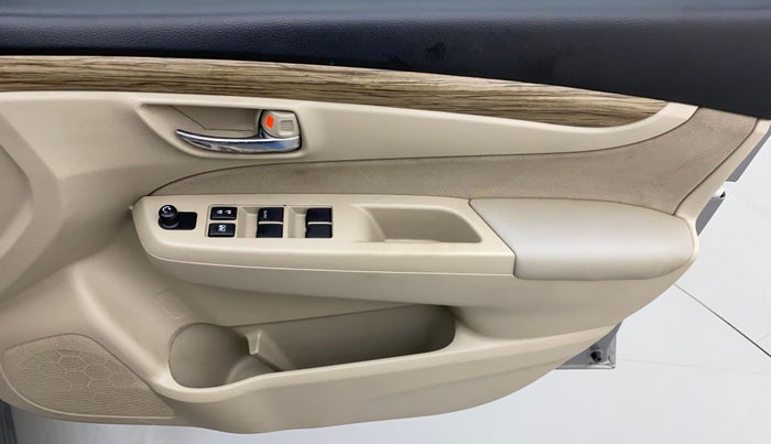 2019 Maruti Ciaz DELTA AT 1.5 SHVS PETROL, Petrol, Automatic, 55,076 km, Driver Side Door Panels Control