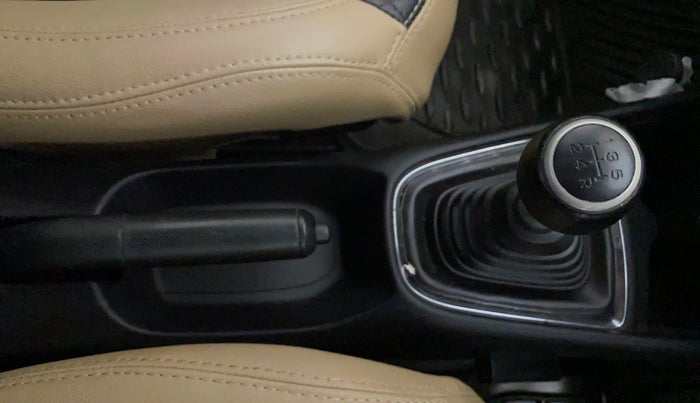 2018 Honda Amaze 1.2L I-VTEC S, CNG, Manual, 43,588 km, Gear Lever