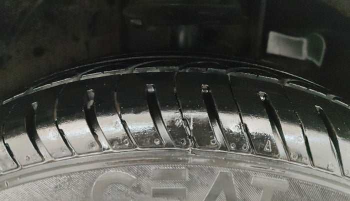 2018 Tata Tiago XZA PETROL, Petrol, Automatic, 60,673 km, Right Front Tyre Tread