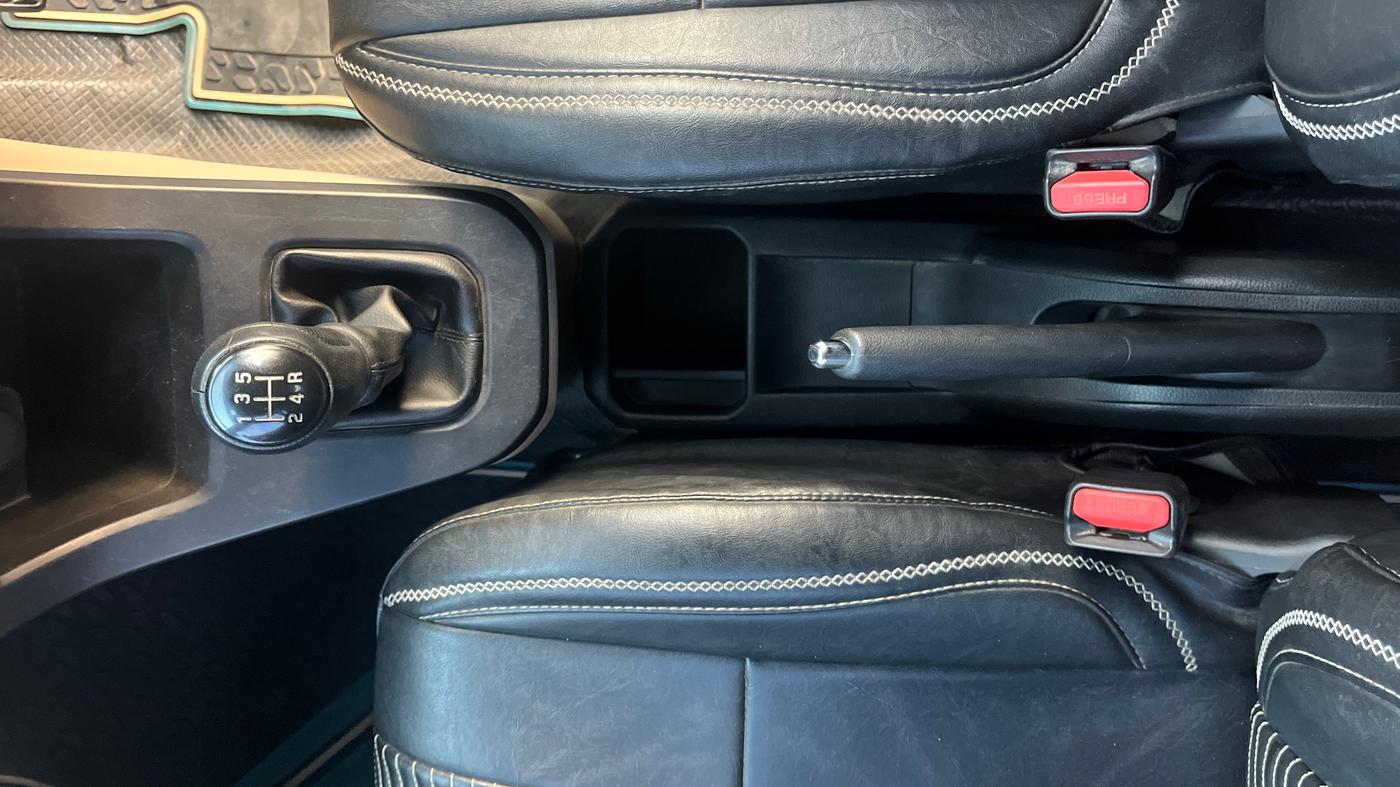 2019 Maruti New Wagon-R VXI 1.0, Petrol, Manual, 65,314 km, Gear Lever