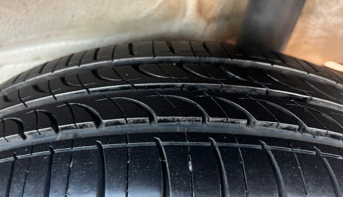 2019 Maruti New Wagon-R VXI 1.0, Petrol, Manual, 65,314 km, Left Rear Tyre Tread