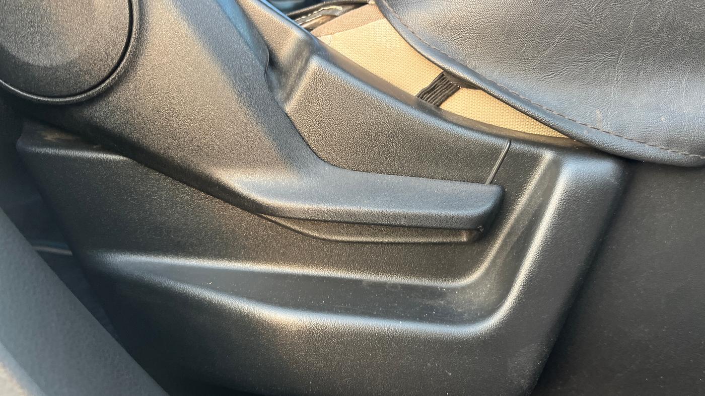 2019 Maruti New Wagon-R VXI 1.0, Petrol, Manual, 65,314 km, Driver Side Adjustment Panel