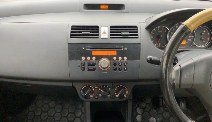 2010 Maruti Swift VXI, Petrol, Manual, 77,112 km, Air Conditioner