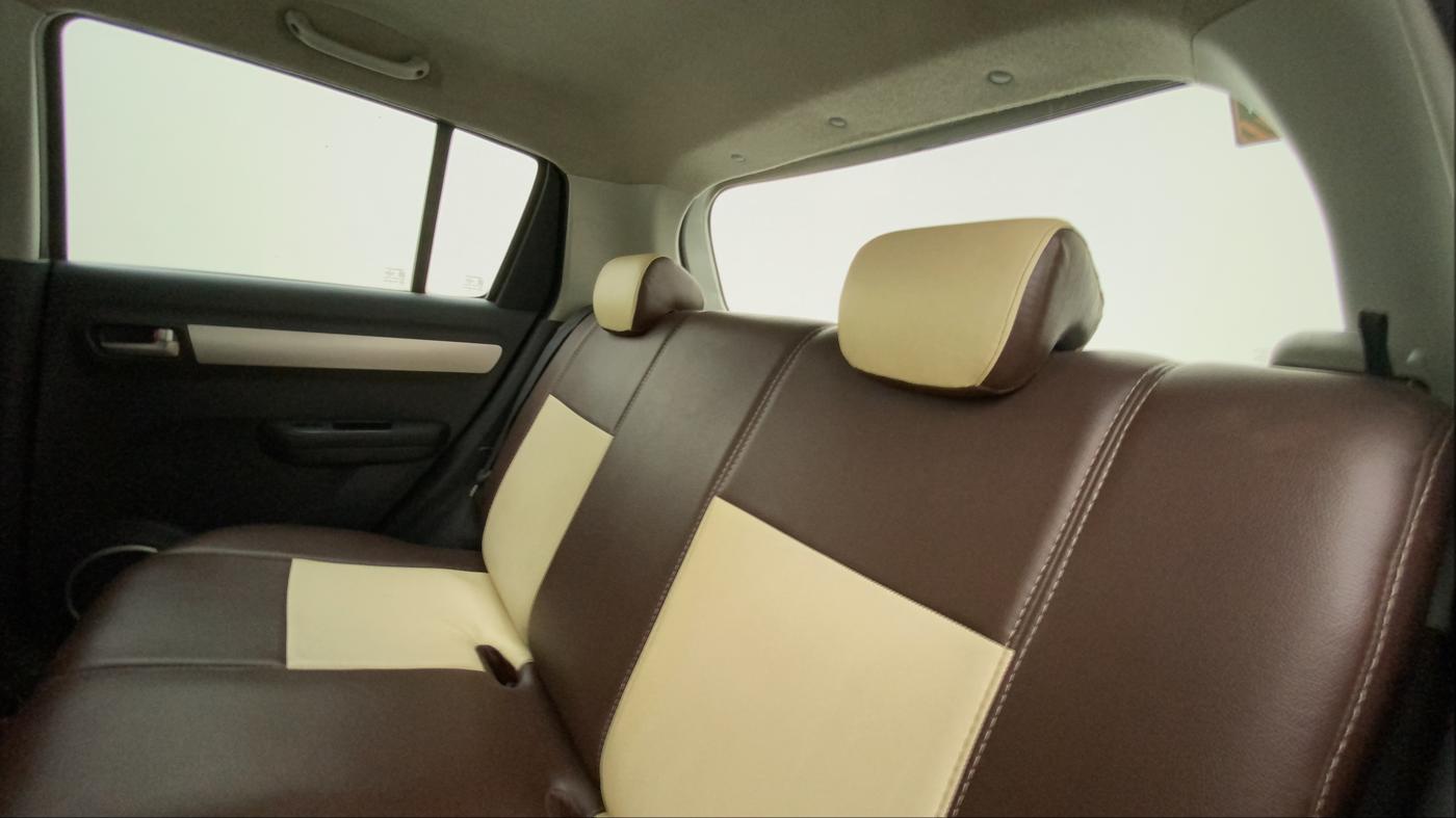 2010 Maruti Swift VXI, Petrol, Manual, 77,112 km, Right Side Rear Door Cabin