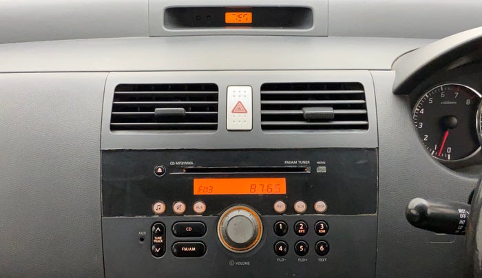 2010 Maruti Swift VXI, Petrol, Manual, 77,112 km, Infotainment System