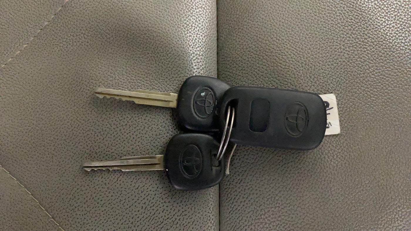 2014 Toyota Etios G, Petrol, Manual, 59,548 km, Key Close Up