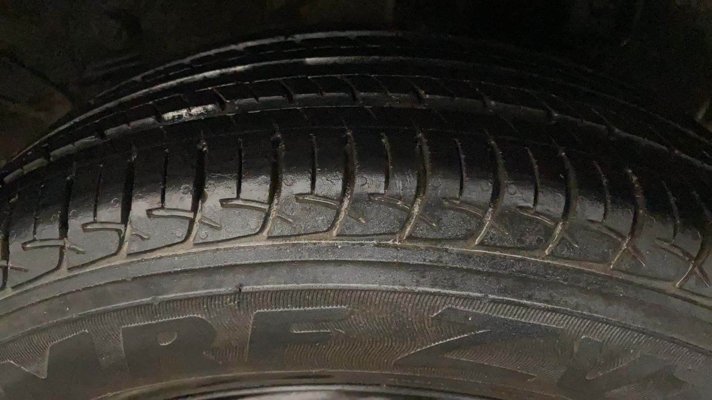 2014 Toyota Etios G, Petrol, Manual, 59,548 km, Left Rear Tyre Tread