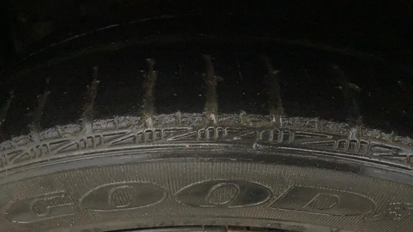 2014 Toyota Etios G, Petrol, Manual, 59,548 km, Left Front Tyre Tread