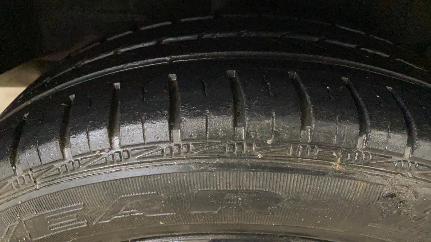 2014 Toyota Etios G, Petrol, Manual, 59,548 km, Right Rear Tyre Tread