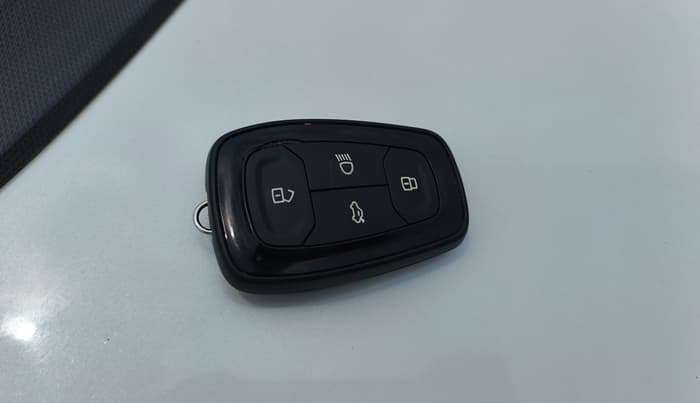 2021 Tata TIAGO NRG XZ AMT, Petrol, Automatic, 78,097 km, Key Close Up