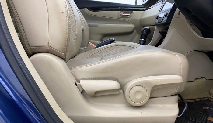 2017 Maruti Ciaz ALPHA  AT 1.4  PETROL, Petrol, Automatic, 22,572 km, Driver Side Adjustment Panel