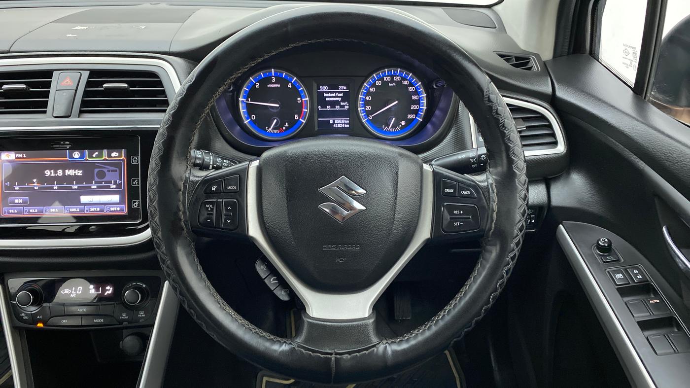 2016 Maruti S Cross ZETA 1.3, Diesel, Manual, 41,950 km, Steering Wheel Close Up