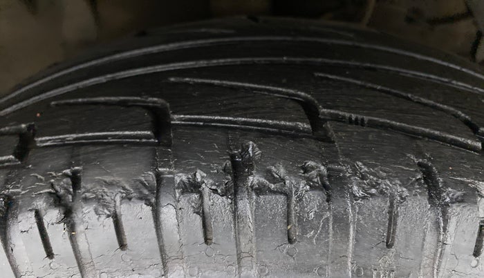 2016 Maruti S Cross ZETA 1.3, Diesel, Manual, 41,950 km, Right Front Tyre Tread