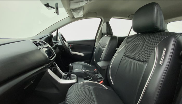 2016 Maruti S Cross ZETA 1.3, Diesel, Manual, 41,950 km, Right Side Front Door Cabin