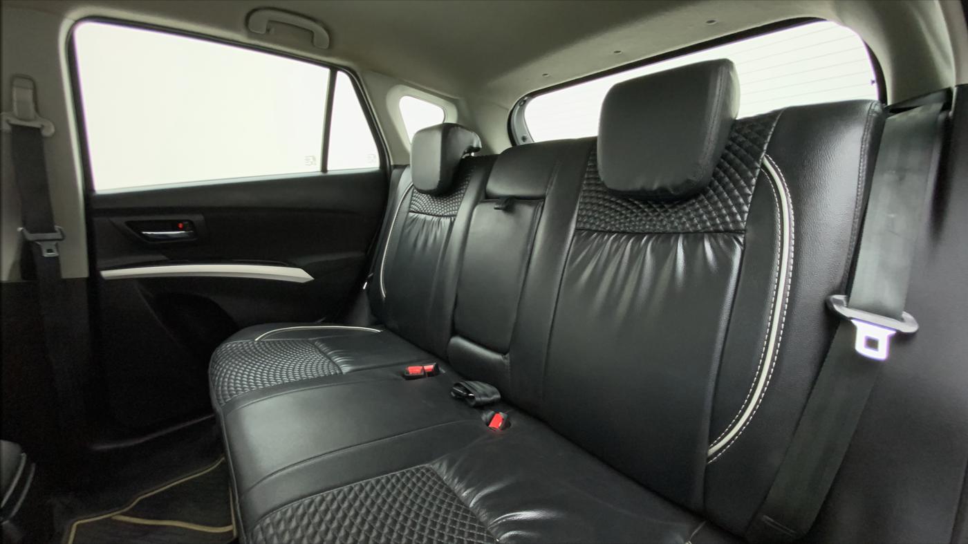 2016 Maruti S Cross ZETA 1.3, Diesel, Manual, 41,950 km, Right Side Rear Door Cabin