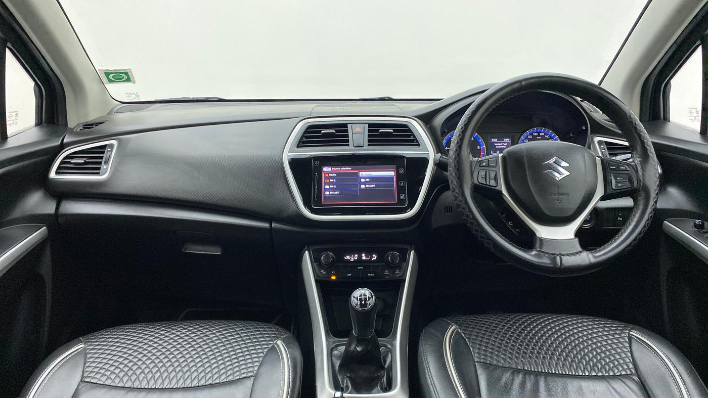 2016 Maruti S Cross ZETA 1.3, Diesel, Manual, 41,950 km, Dashboard