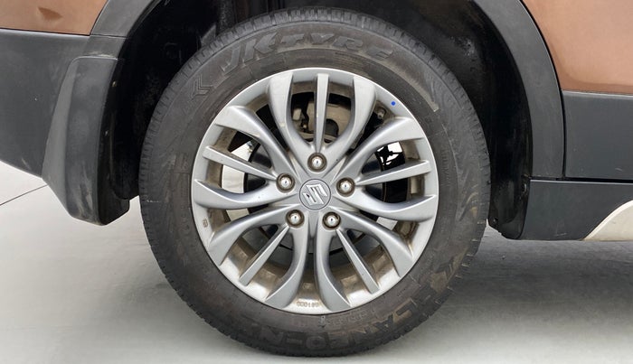 2016 Maruti S Cross ZETA 1.3, Diesel, Manual, 41,950 km, Right Rear Wheel
