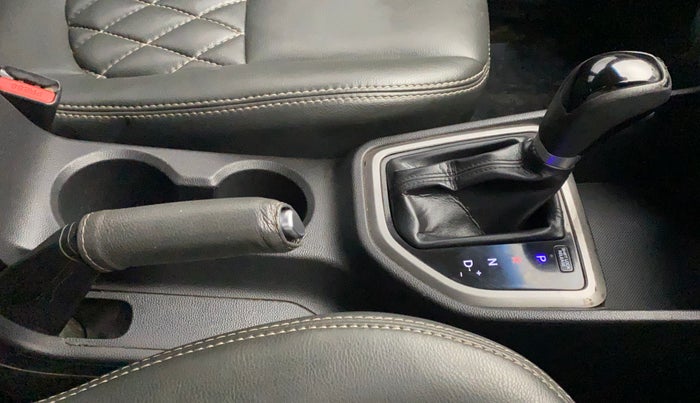 2016 Hyundai Creta SX PLUS AT 1.6 DIESEL, Diesel, Automatic, 1,18,727 km, Gear Lever