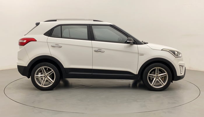 2016 Hyundai Creta SX PLUS AT 1.6 DIESEL, Diesel, Automatic, 1,18,727 km, Right Side View