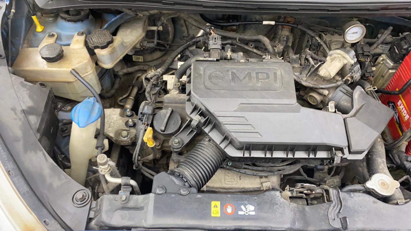 2018 Hyundai NEW SANTRO SPORTZ CNG, CNG, Manual, 1,25,446 km, Engine View - Right