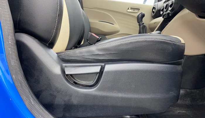 2018 Hyundai NEW SANTRO SPORTZ CNG, CNG, Manual, 1,25,446 km, Driver Side Adjustment Panel
