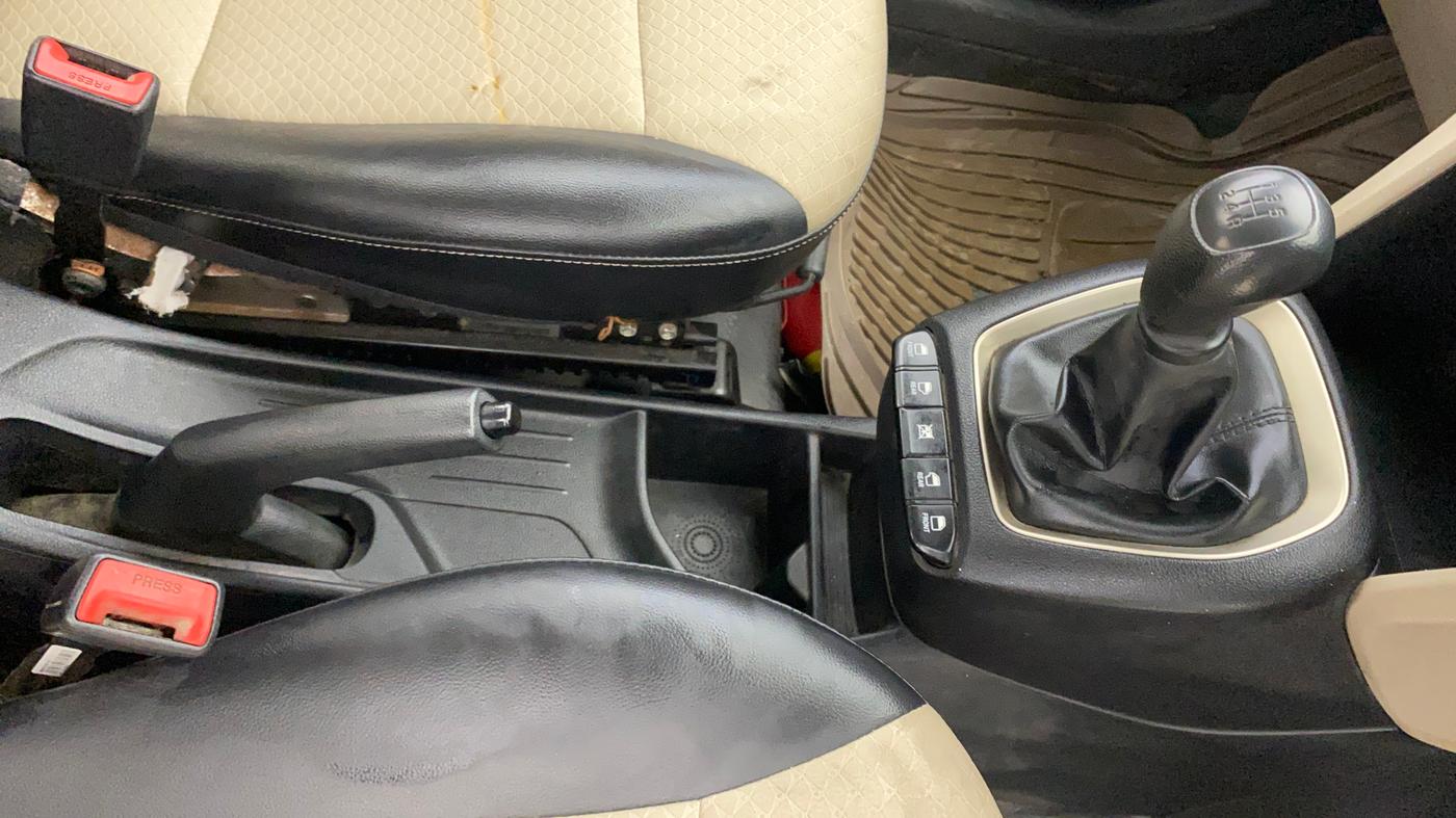 2018 Hyundai NEW SANTRO SPORTZ CNG, CNG, Manual, 1,25,446 km, Gear Lever
