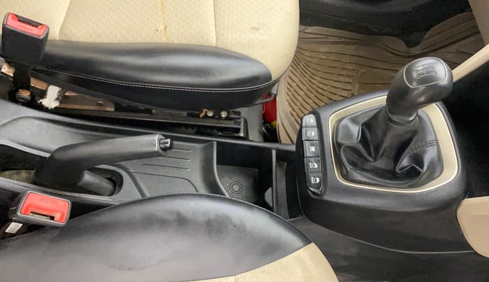 2018 Hyundai NEW SANTRO SPORTZ CNG, CNG, Manual, 1,25,446 km, Gear Lever