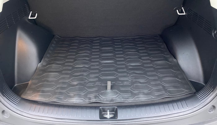 2022 KIA SELTOS HTK 1.5 PETROL, Petrol, Manual, 1,644 km, Boot Inside