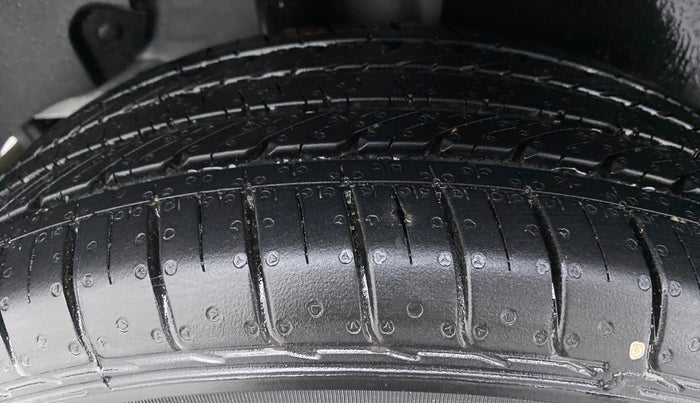2022 KIA SELTOS HTK 1.5 PETROL, Petrol, Manual, 1,644 km, Right Rear Tyre Tread