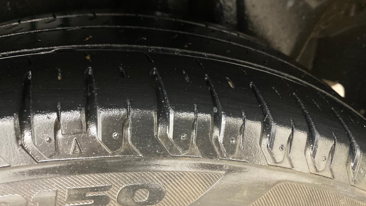 2021 Maruti XL6 ALPHA AT, Petrol, Automatic, 64,608 km, Left Rear Tyre Tread