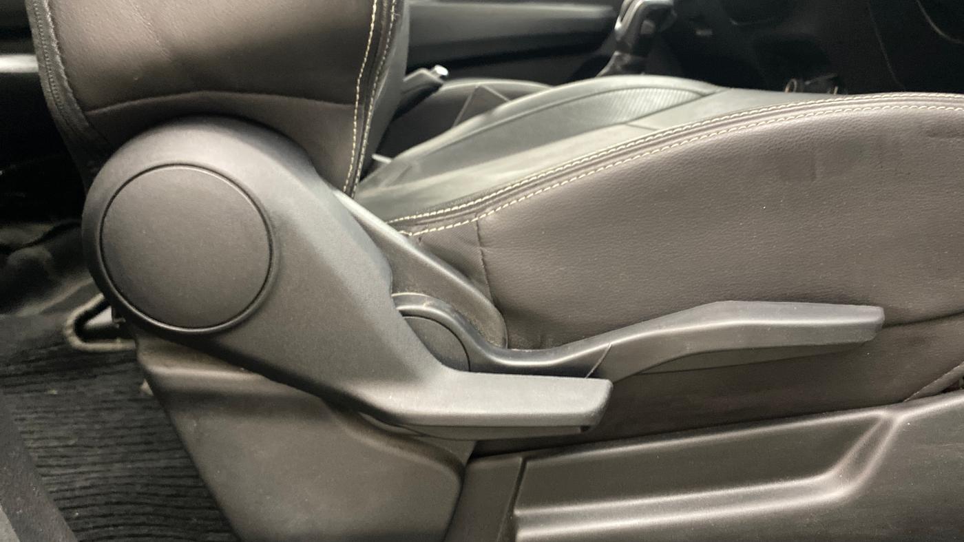 2021 Maruti XL6 ALPHA AT, Petrol, Automatic, 64,608 km, Driver Side Adjustment Panel