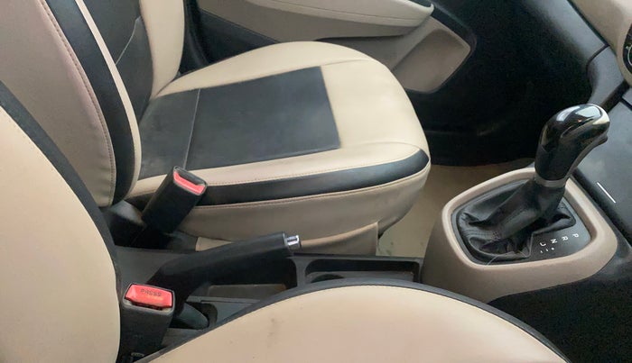 2014 Hyundai Xcent SX AT 1.2 (O), CNG, Automatic, 1,20,410 km, Gear Lever