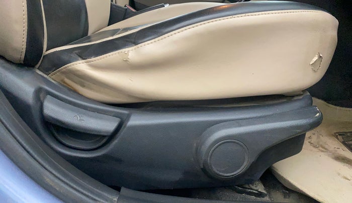 2014 Hyundai Xcent SX AT 1.2 (O), CNG, Automatic, 1,20,410 km, Driver Side Adjustment Panel