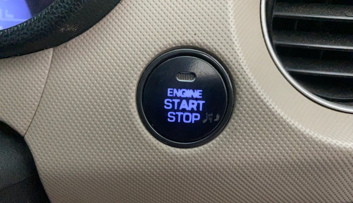 2014 Hyundai Xcent SX AT 1.2 (O), CNG, Automatic, 1,20,410 km, Keyless Start/ Stop Button