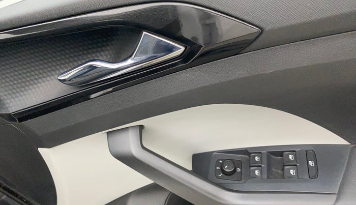 2022 Skoda KUSHAQ STYLE 1.5L TSI DSG, Petrol, Automatic, 27,752 km, Driver Side Door Panels Control