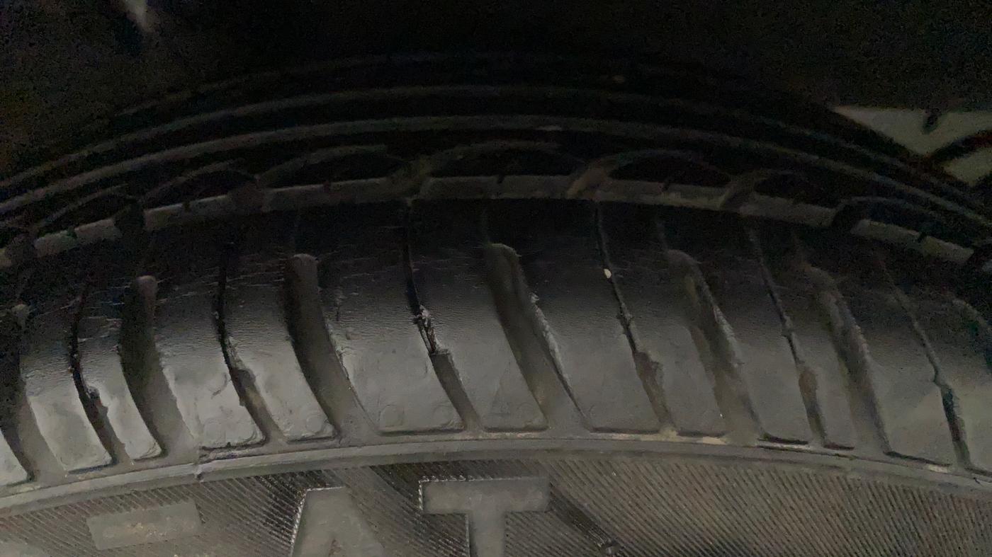 2014 Hyundai Xcent S 1.2, Petrol, Manual, 95,827 km, Left Front Tyre Tread