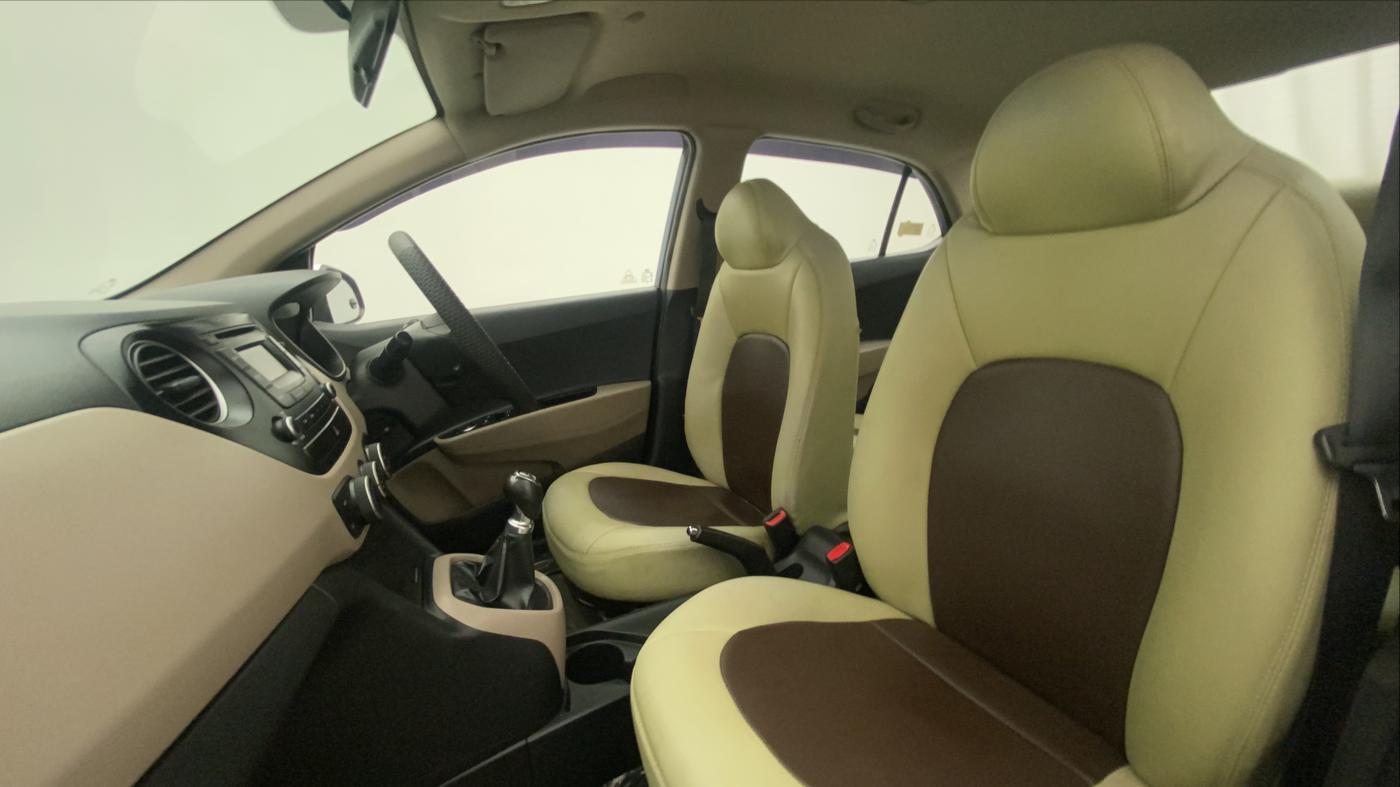 2014 Hyundai Xcent S 1.2, Petrol, Manual, 95,827 km, Right Side Front Door Cabin