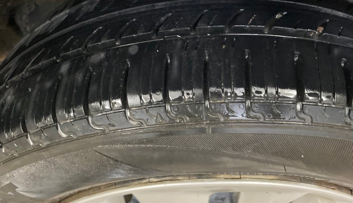 2021 Maruti Baleno DELTA PETROL 1.2, Petrol, Manual, 66,361 km, Left Rear Tyre Tread