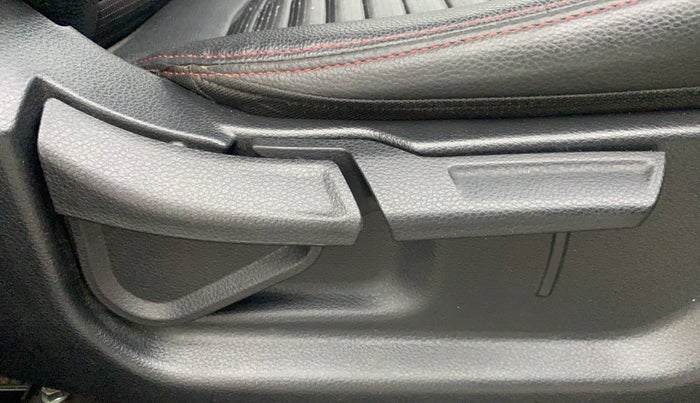 2020 KIA SONET GTX PLUS 1.0 DCT, Petrol, Automatic, 49,715 km, Driver Side Adjustment Panel