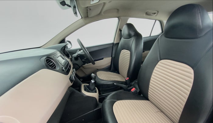 2016 Hyundai Grand i10 SPORTZ 1.2 KAPPA VTVT, Petrol, Manual, 41,189 km, Right Side Front Door Cabin