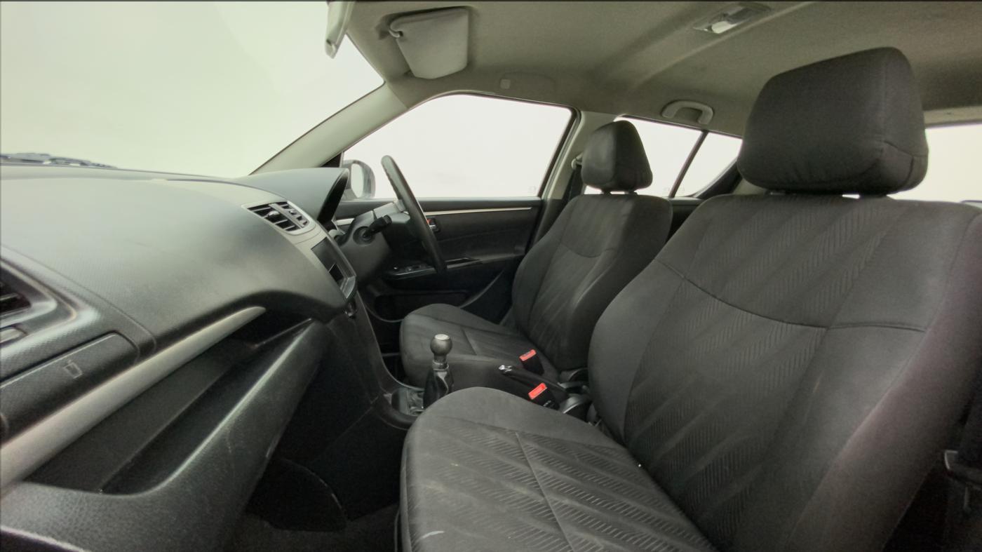 2012 Maruti Swift VXI, Petrol, Manual, 1,09,948 km, Right Side Front Door Cabin