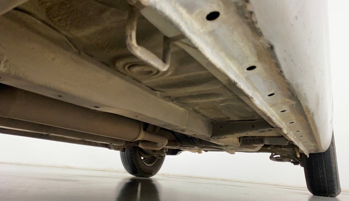 2012 Maruti Swift VXI, Petrol, Manual, 1,09,948 km, Right Side Underbody